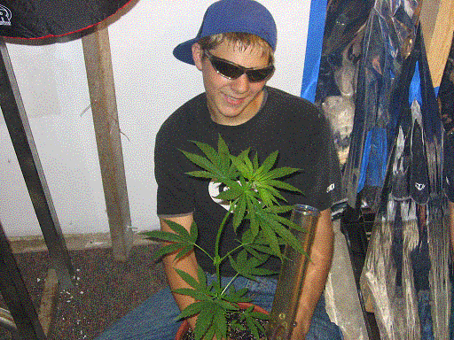 Homie with my plant =)