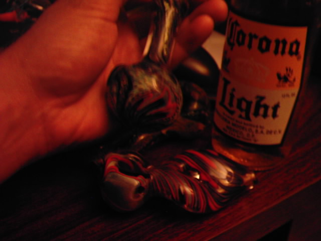 cold corona and 2 glass bowls