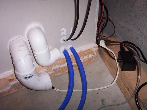 Far Right: Liquid Level Controller (on/off switch to water pump)
Airline tubes and 1/2